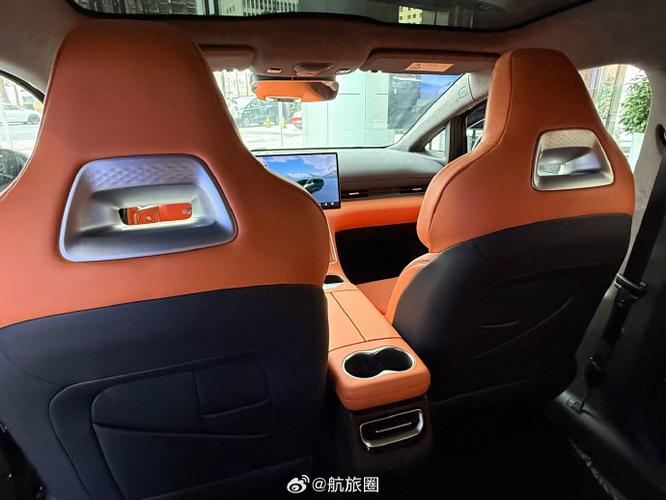 《道路機(jī)動(dòng)車輛生產(chǎn)企業(yè)及產(chǎn)品公告》,意味著該車已具備上市條件,可以